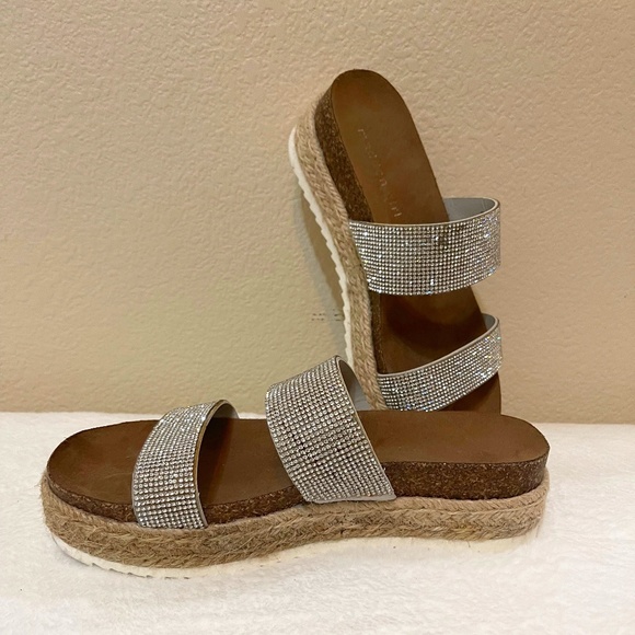 Steve Madden | Defuse Rhinestone Wedge Sandal | Size 6.5 - Picture 2 of 8